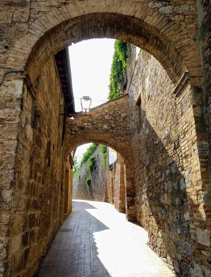 Il Prunello - Una Casa Tra Le Torri San Gimignano Exteriör bild